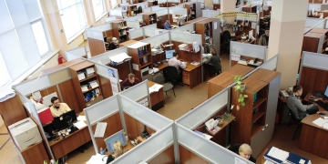open-plan-office-employees-working